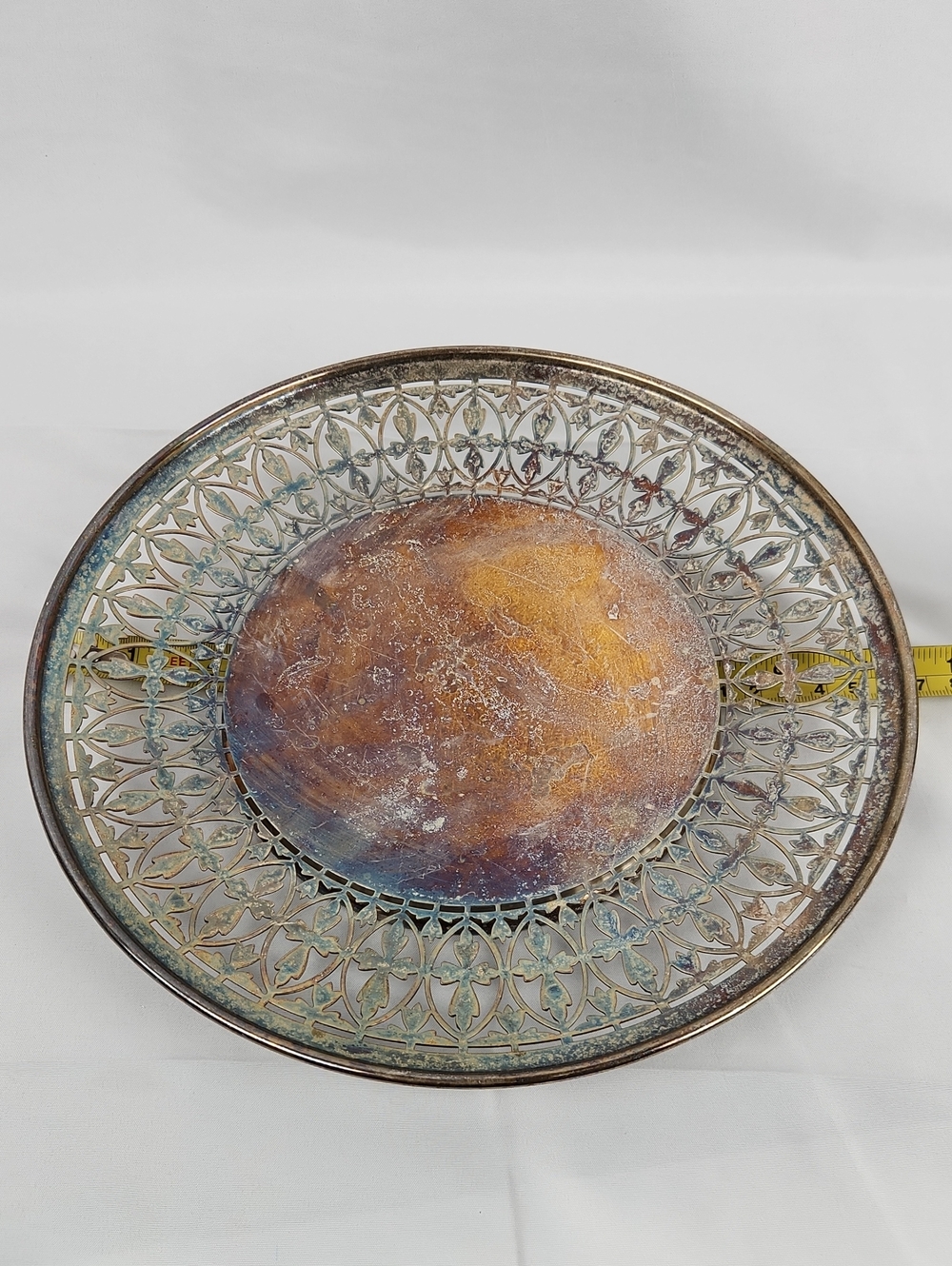 Vintage Viners of Sheffield Silver Plate Reticulated 11” Serving Platter Tray